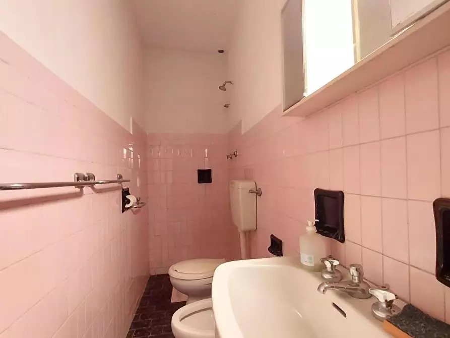 Immagine 22 di Albergo/B&B/Residence in vendita  a Montecatini Terme