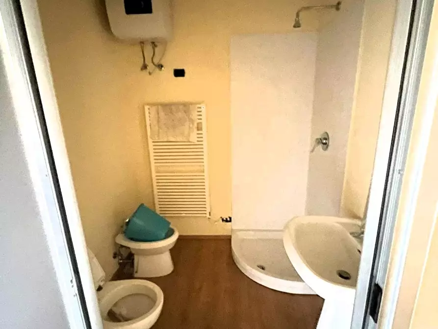 Immagine 7 di Ufficio in affitto  a Santa Croce Sull'arno