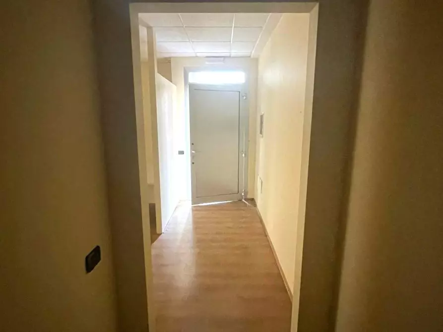 Immagine 8 di Ufficio in affitto  a Santa Croce Sull'arno