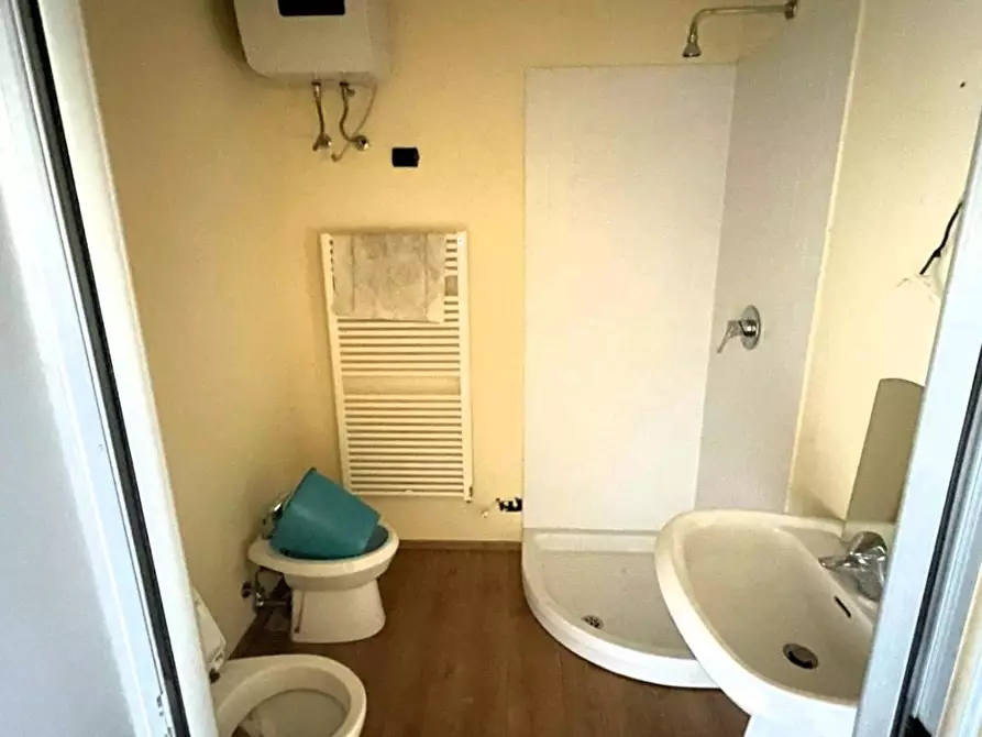 Immagine 6 di Ufficio in affitto  a Santa Croce Sull'arno