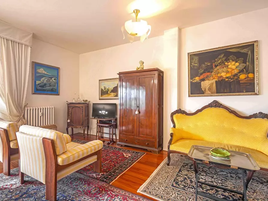 Immagine 3 di Mansarda in vendita  a Pisa