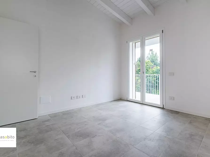 Immagine 15 di Appartamento in vendita  a Ponte San Pietro