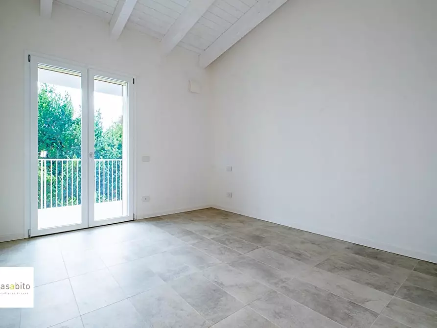 Immagine 13 di Appartamento in vendita  a Ponte San Pietro