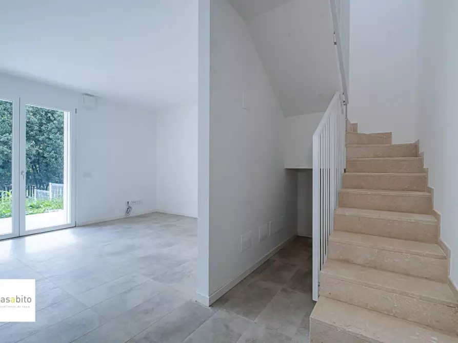 Immagine 2 di Appartamento in vendita  a Ponte San Pietro