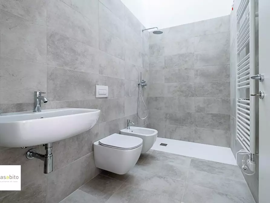 Immagine 12 di Appartamento in vendita  a Ponte San Pietro