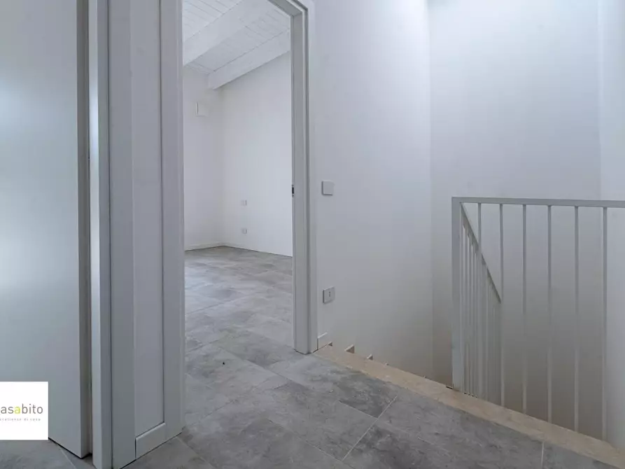 Immagine 17 di Appartamento in vendita  a Ponte San Pietro