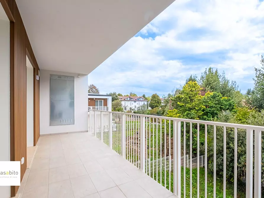 Immagine 19 di Appartamento in vendita  a Ponte San Pietro