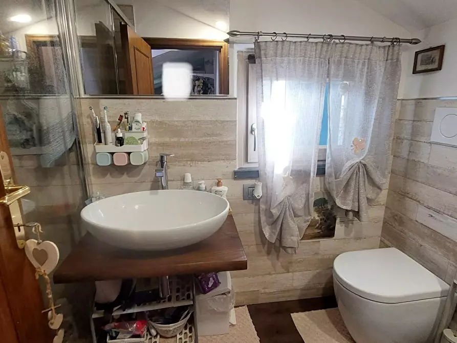 Immagine 32 di Villa in vendita  a Massarosa