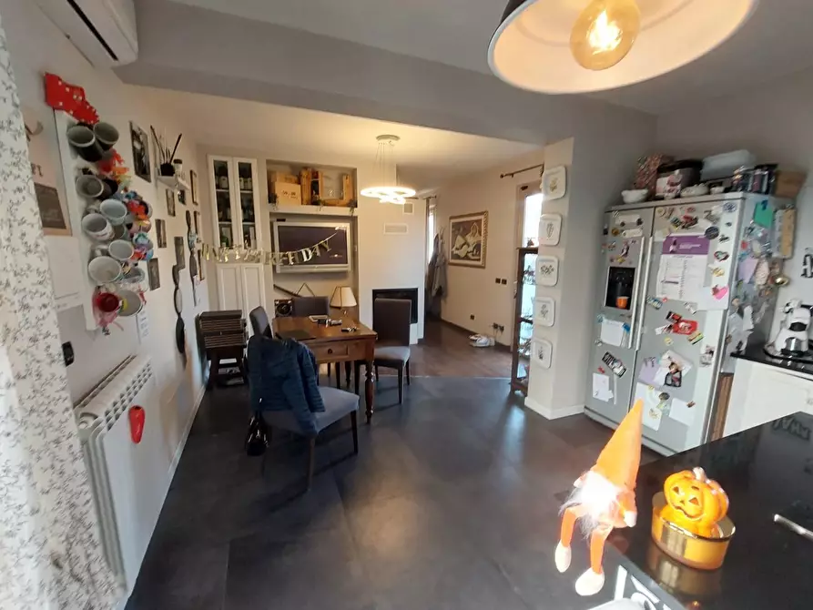 Immagine 42 di Villa in vendita  a Massarosa