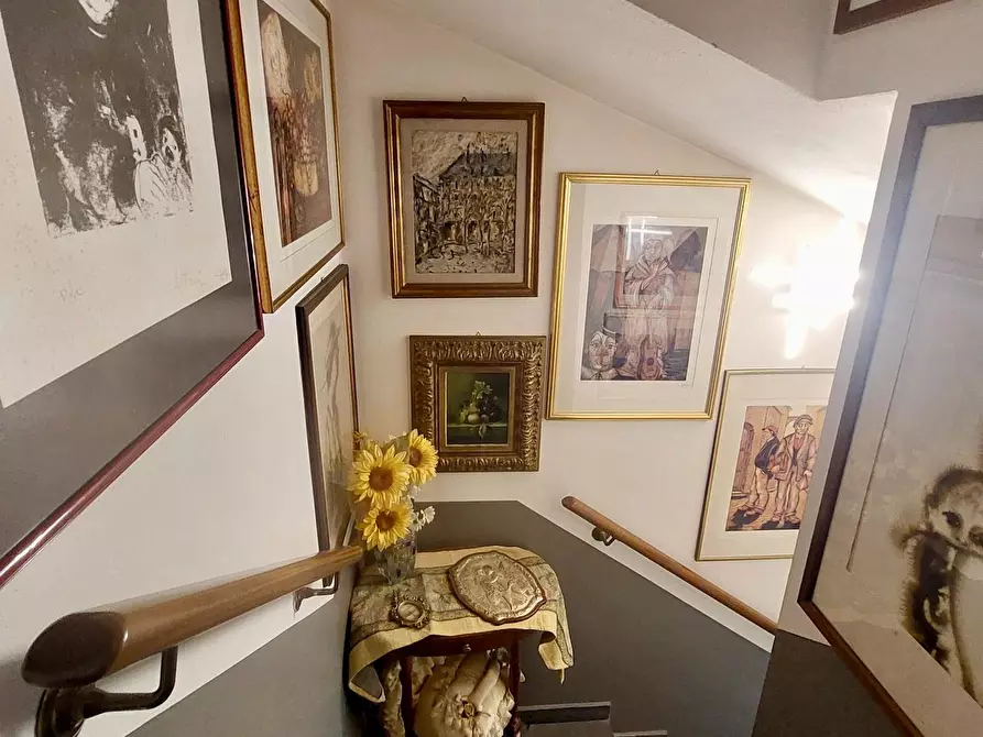 Immagine 21 di Villa in vendita  a Massarosa