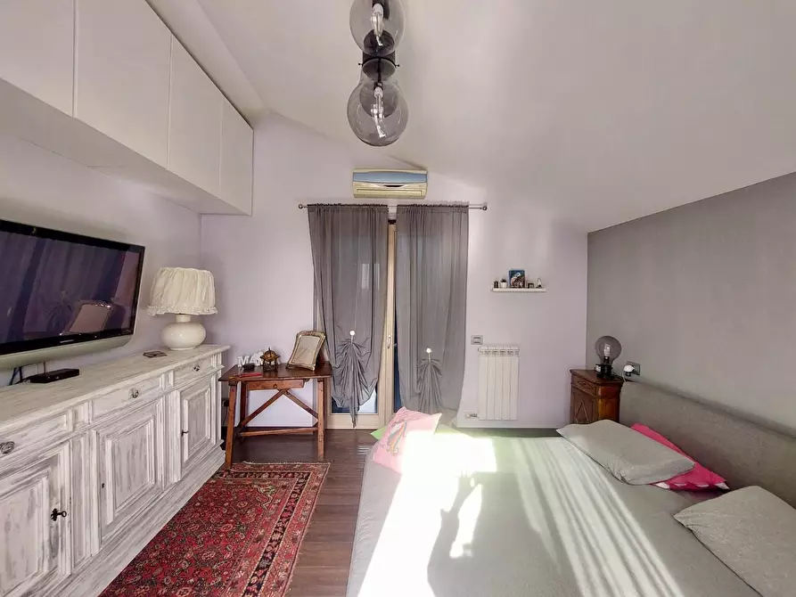 Immagine 29 di Villa in vendita  a Massarosa