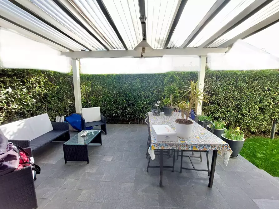 Immagine 43 di Villa in vendita  a Massarosa