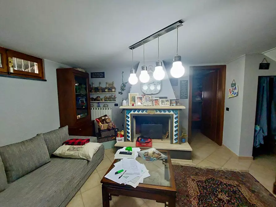 Immagine 10 di Villa in vendita  a Massarosa