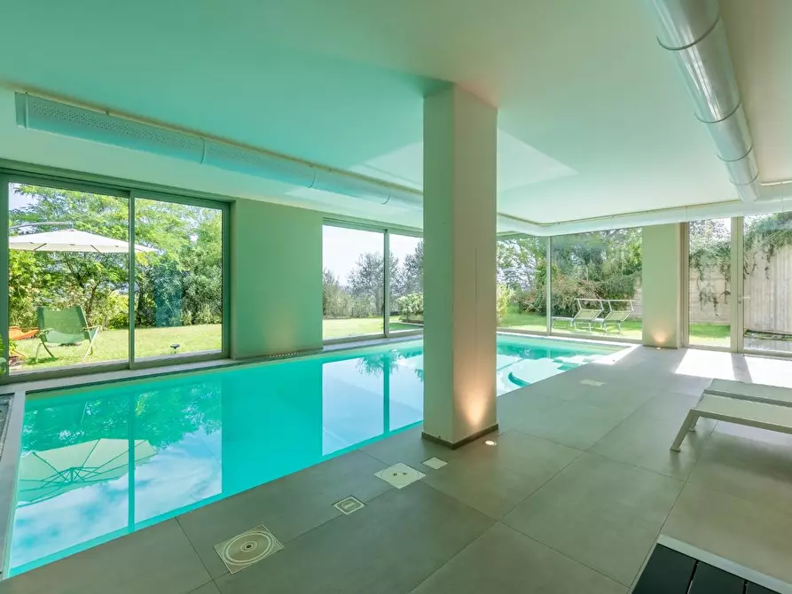 Immagine 22 di Villa in vendita  a Santa Maria A Monte