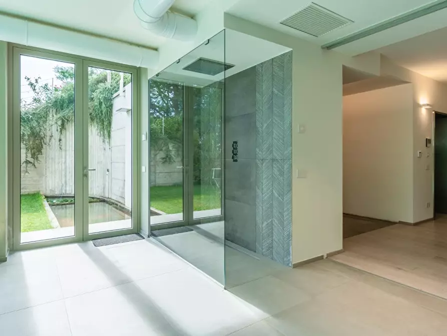 Immagine 24 di Villa in vendita  a Santa Maria A Monte