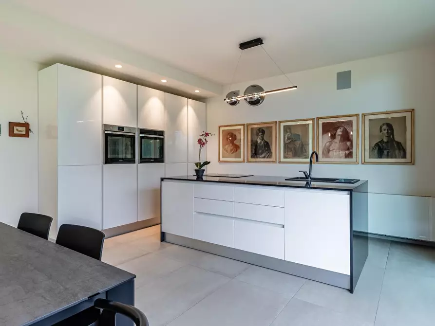 Immagine 28 di Villa in vendita  a Santa Maria A Monte