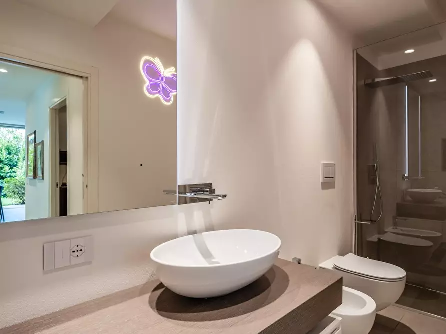 Immagine 30 di Villa in vendita  a Santa Maria A Monte