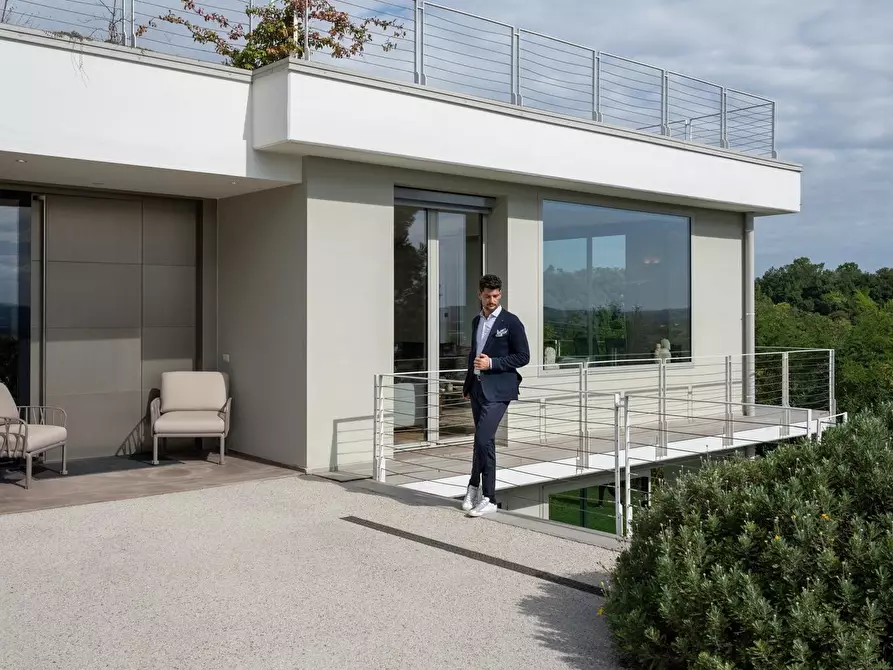 Immagine 31 di Villa in vendita  a Santa Maria A Monte