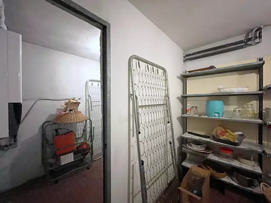 Immagine 47 di Casa indipendente in vendita  a Viareggio