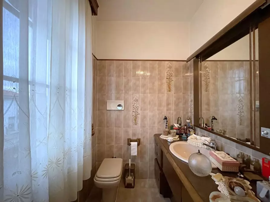 Immagine 26 di Casa indipendente in vendita  a Viareggio