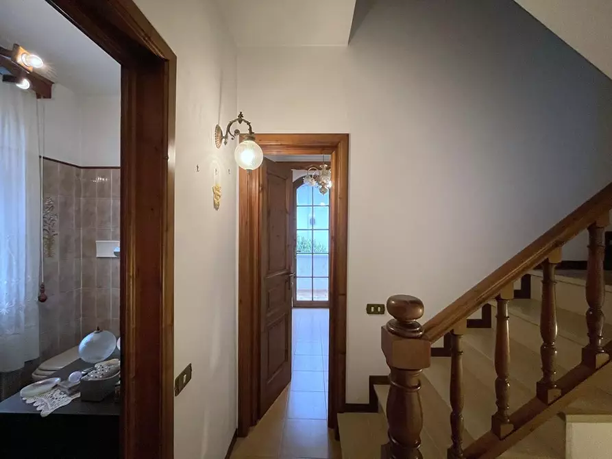 Immagine 24 di Casa indipendente in vendita  a Viareggio