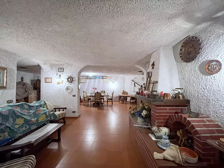 Immagine 42 di Casa indipendente in vendita  a Viareggio