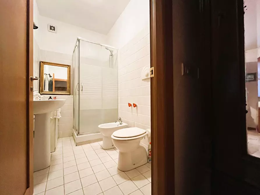 Immagine 13 di Appartamento in vendita  a Rosignano Marittimo