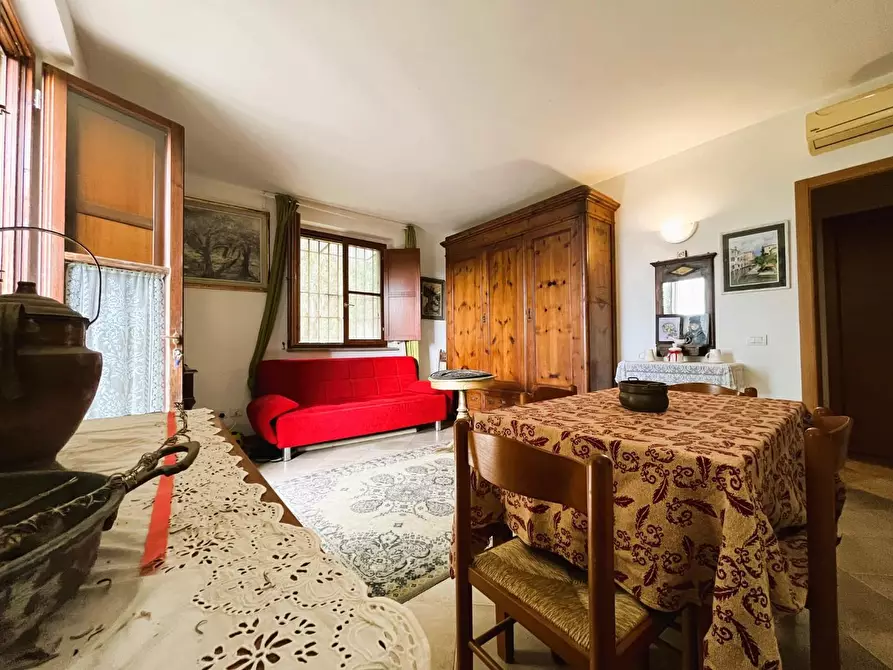 Immagine 11 di Appartamento in vendita  a Rosignano Marittimo