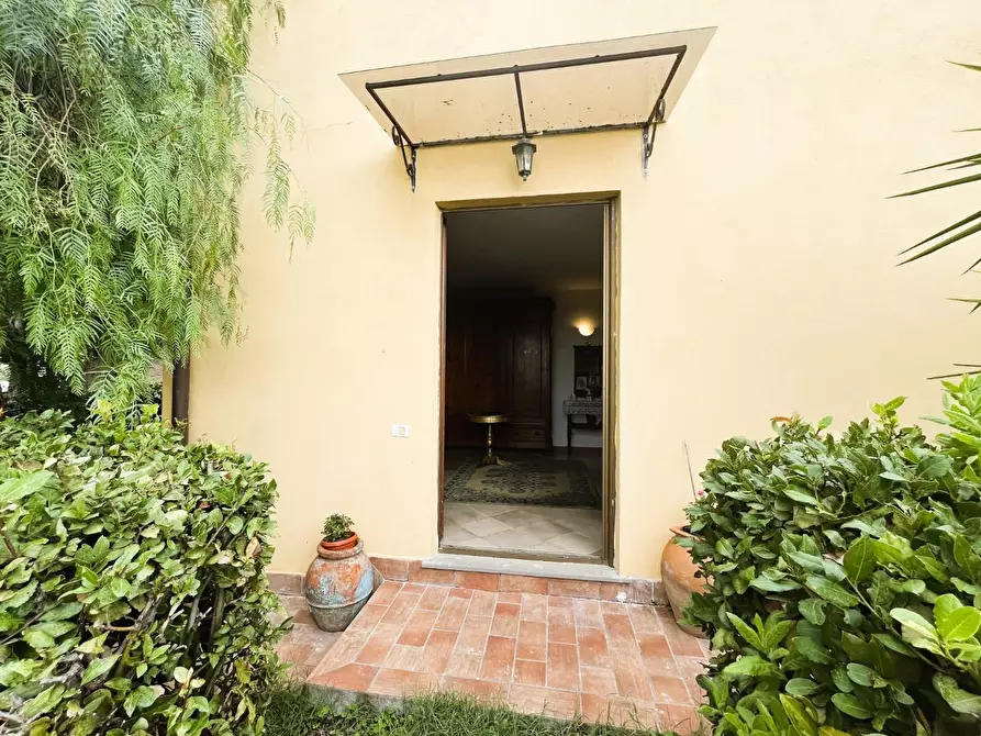 Immagine 8 di Appartamento in vendita  a Rosignano Marittimo