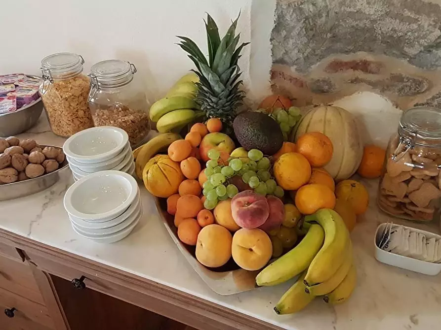 Immagine 21 di Casa colonica in vendita  a Montecarlo