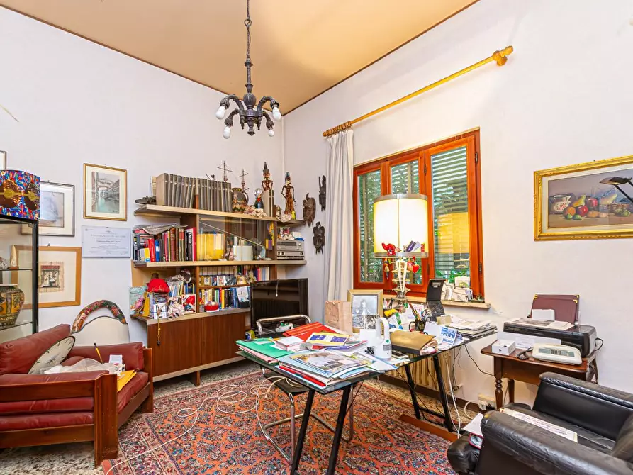 Immagine 18 di Appartamento in vendita  a Pontedera