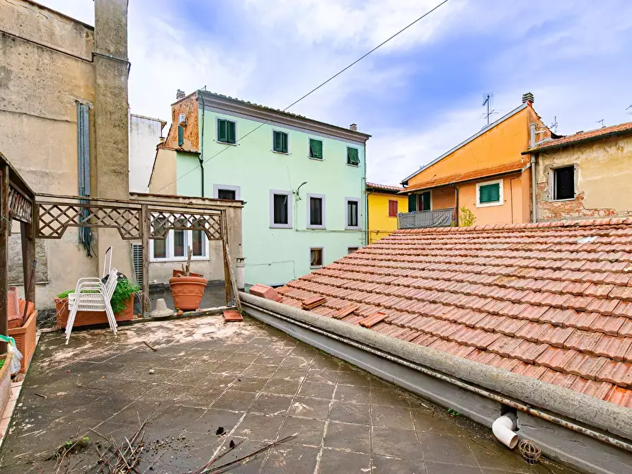 Immagine 24 di Appartamento in vendita  a Pontedera