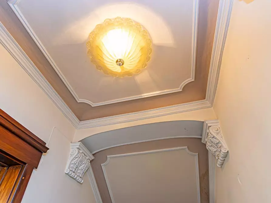 Immagine 27 di Appartamento in vendita  a Pontedera