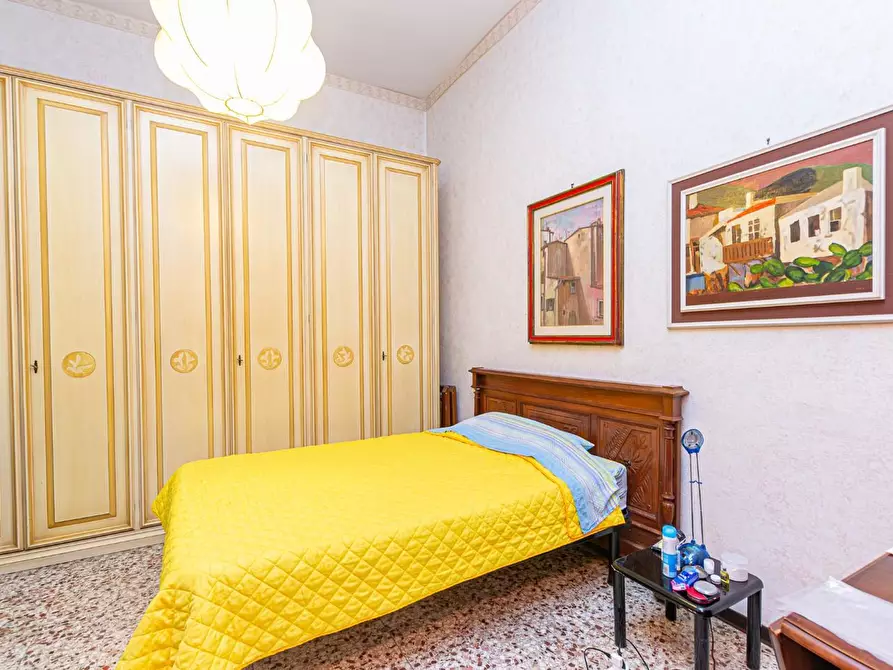 Immagine 19 di Appartamento in vendita  a Pontedera