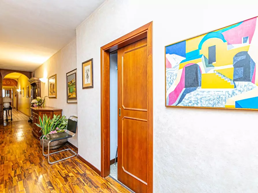 Immagine 21 di Appartamento in vendita  a Pontedera