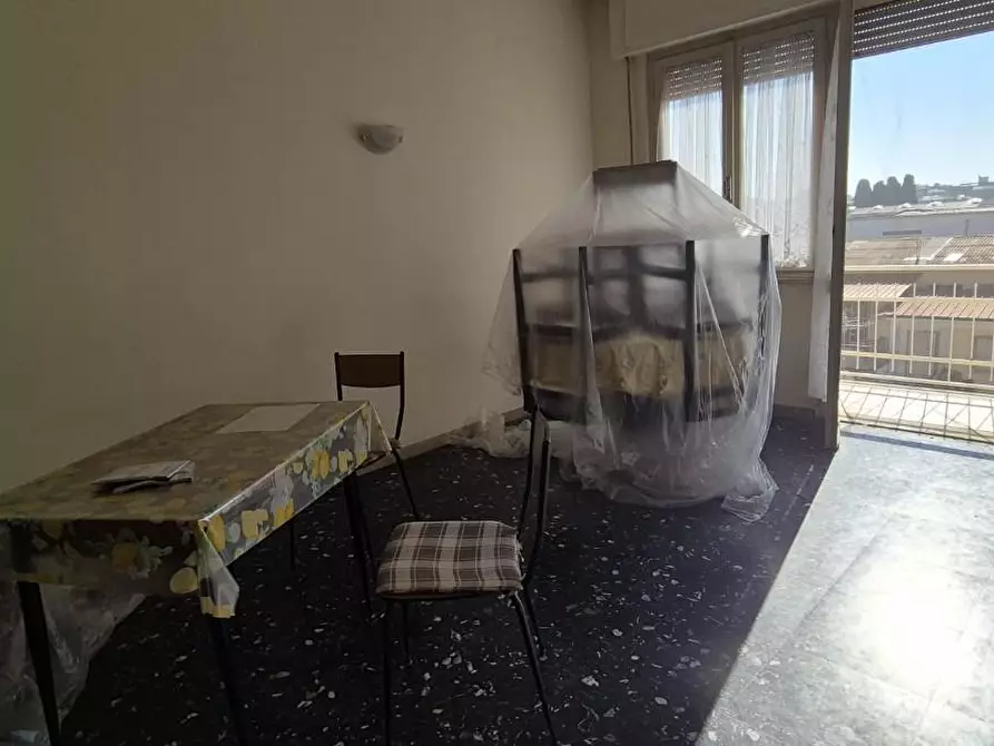 Immagine 1 di Appartamento in vendita  a Viareggio