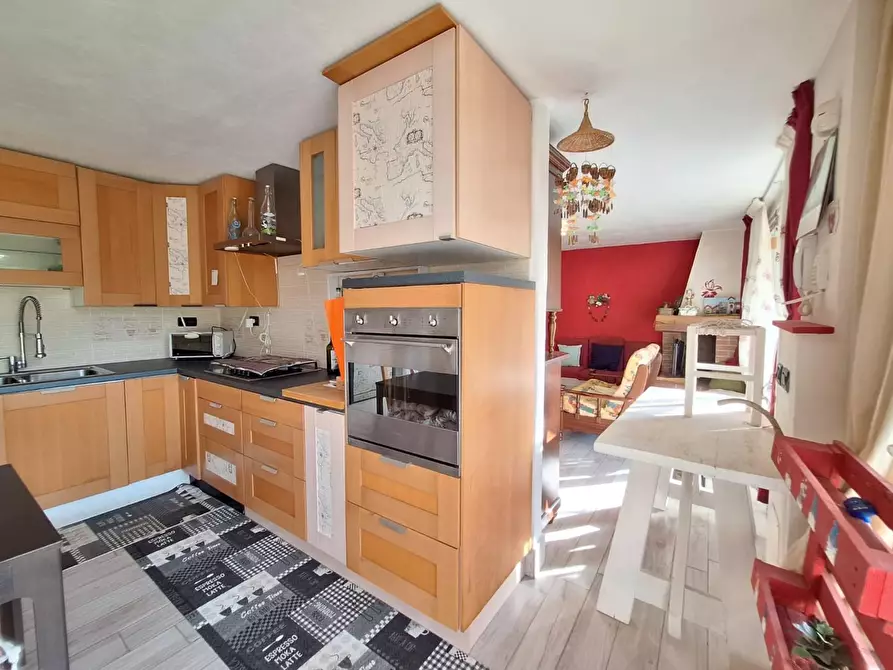 Immagine 21 di Casa indipendente in vendita  a Vicopisano