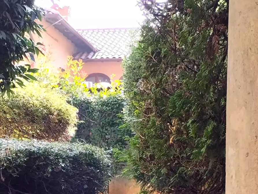 Immagine 35 di Villa in vendita  a Gandino