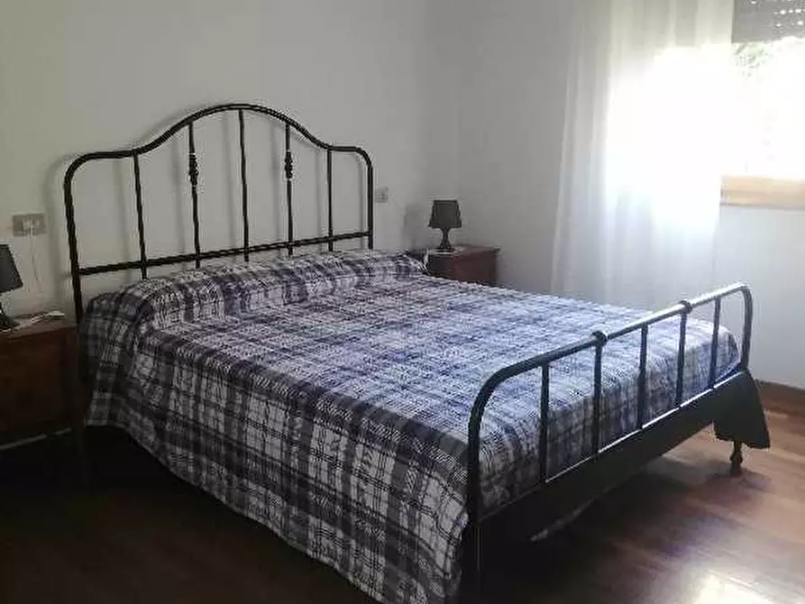 Immagine 5 di Appartamento in vendita  a Viareggio