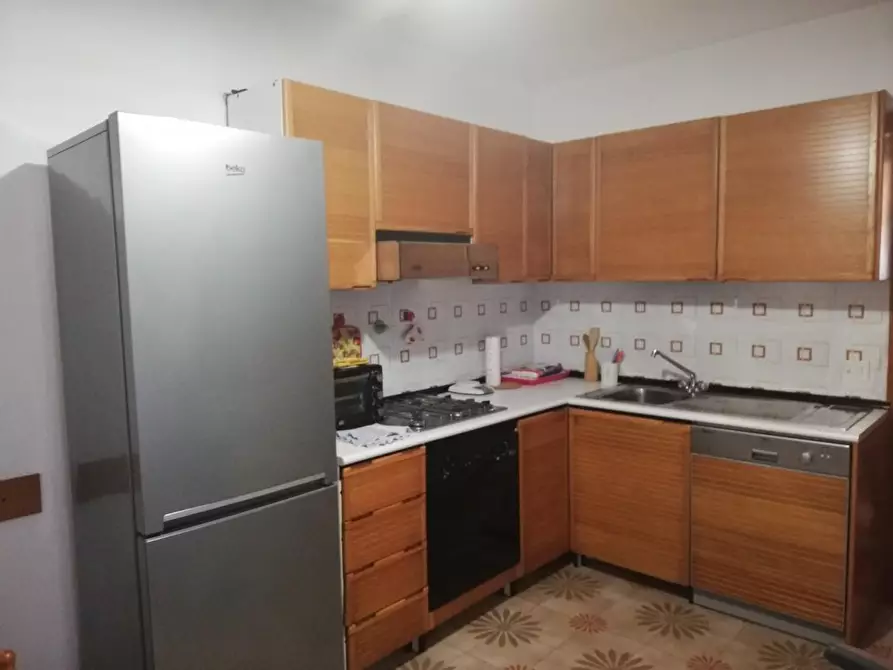 Immagine 4 di Appartamento in vendita  a Viareggio