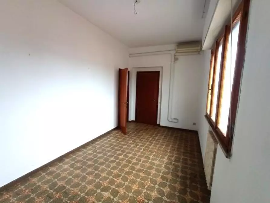 Immagine 12 di Appartamento in vendita  a Altopascio