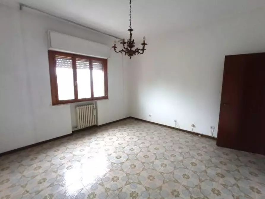 Immagine 10 di Appartamento in vendita  a Altopascio