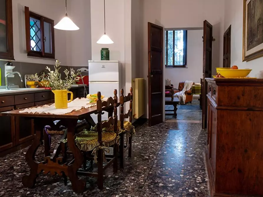 Immagine 22 di Appartamento in vendita  a Pontedera