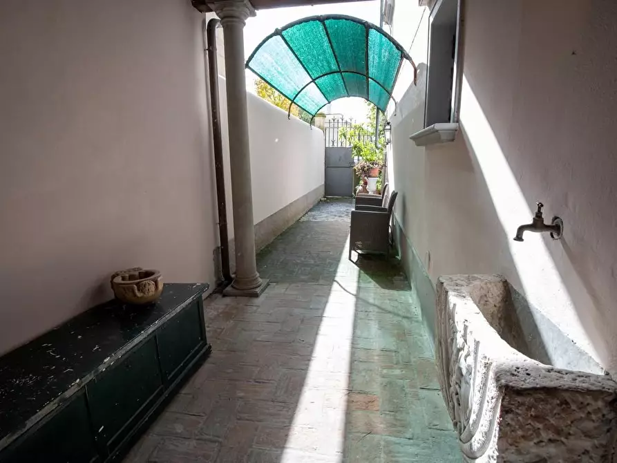 Immagine 43 di Appartamento in vendita  a Pontedera