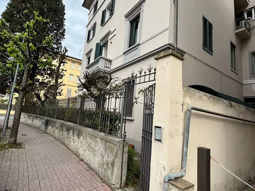 Immagine 2 di Appartamento in vendita  a Pontedera