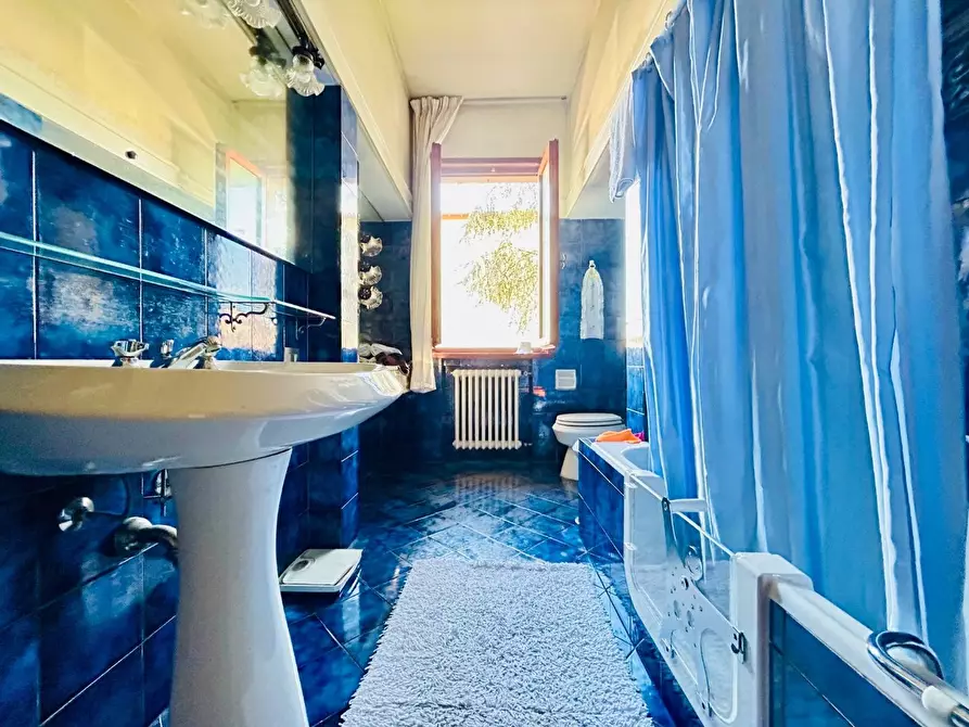 Immagine 29 di Villa in vendita  a Empoli