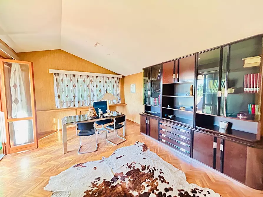 Immagine 33 di Villa in vendita  a Empoli