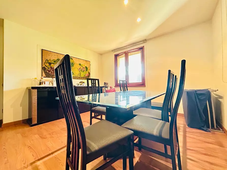 Immagine 46 di Villa in vendita  a Empoli