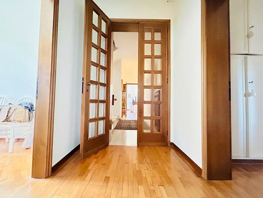 Immagine 27 di Villa in vendita  a Empoli