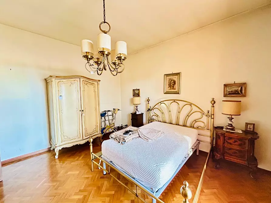 Immagine 35 di Villa in vendita  a Empoli